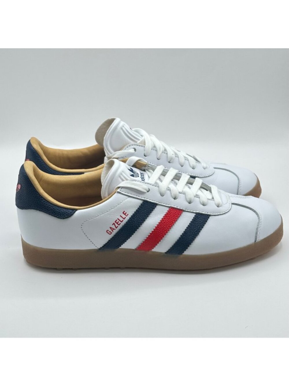 Men's Adidas Gazelle Leather White Spikeless Golf Shoes Size 9 JP7705 NEW - Picture 3 of 8